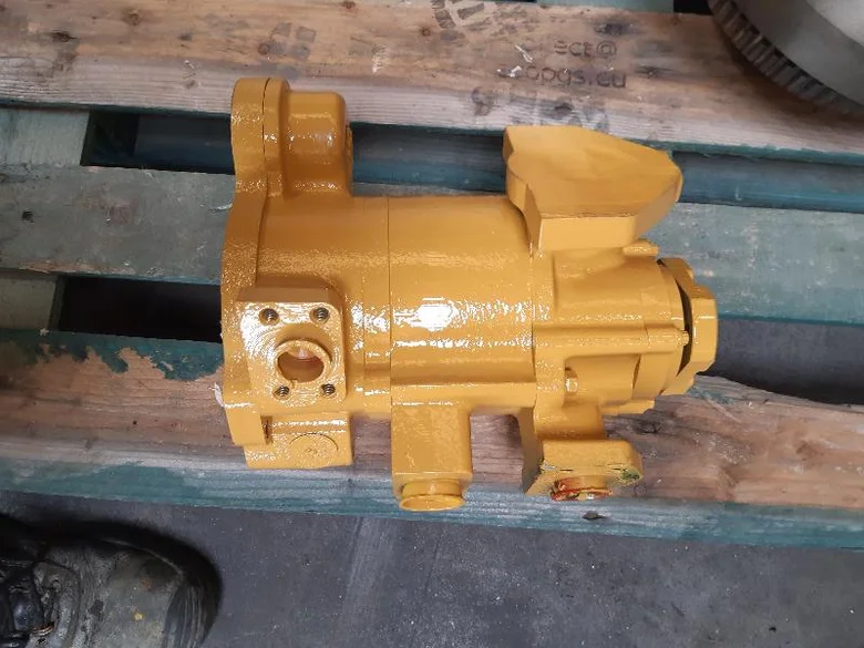 Used Travel Hydraulic Pump for Caterpillar D6R